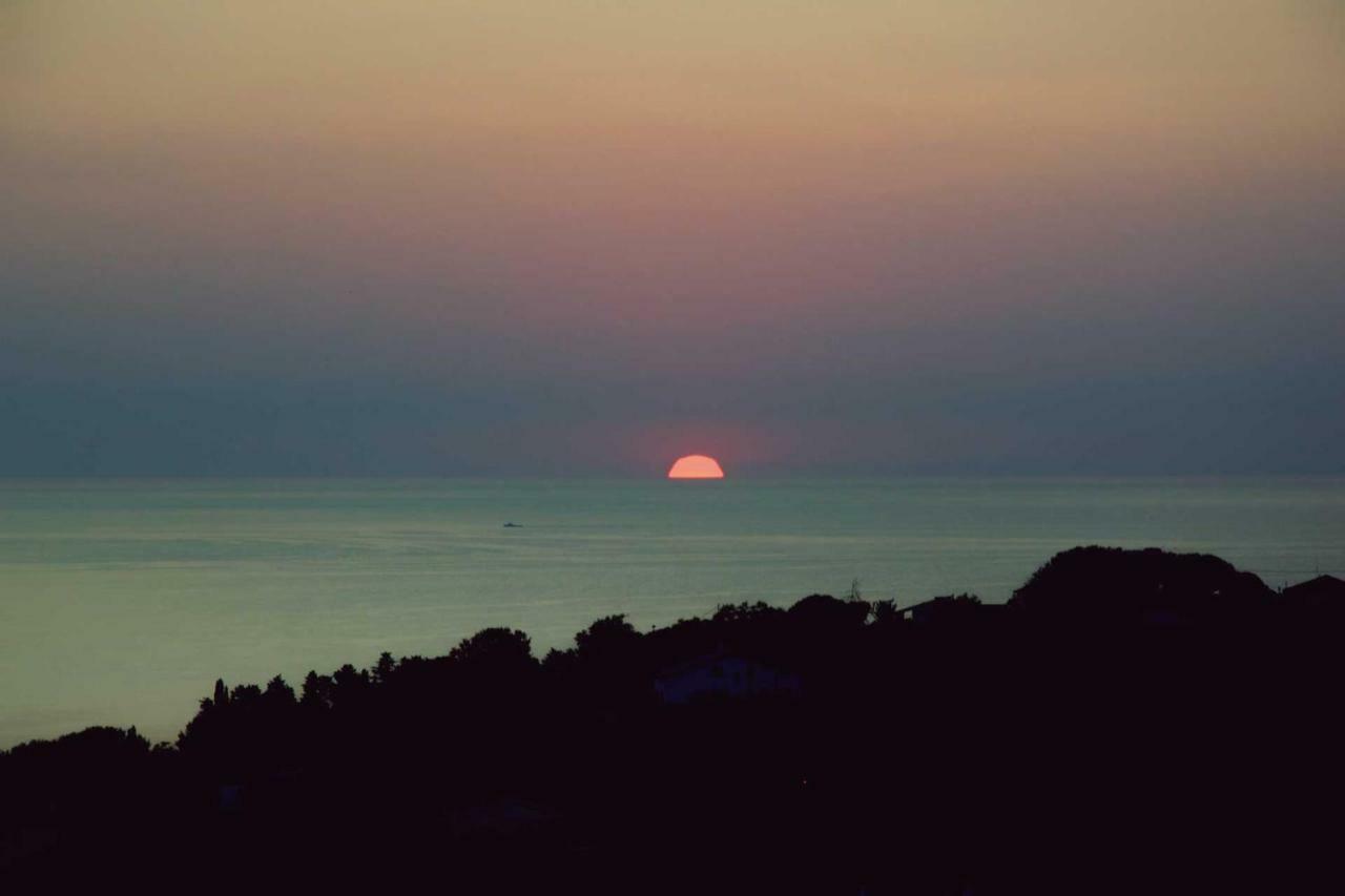 Villa Verna Agriresort Francavilla Al Mare Bagian luar foto